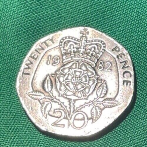 1982 United Kingdom Queen Elizabeth II Kims 20 Pence Coin - Picture 2 of 4